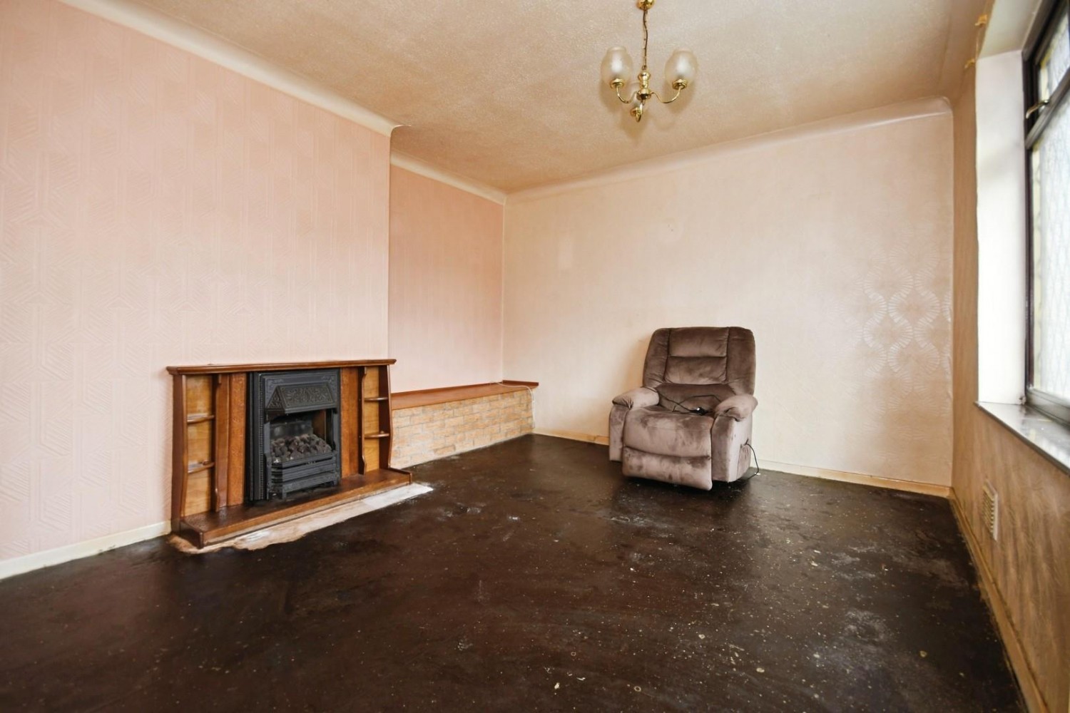 Ash Grove, Mastin Moor, Chesterfield, S43 3AW