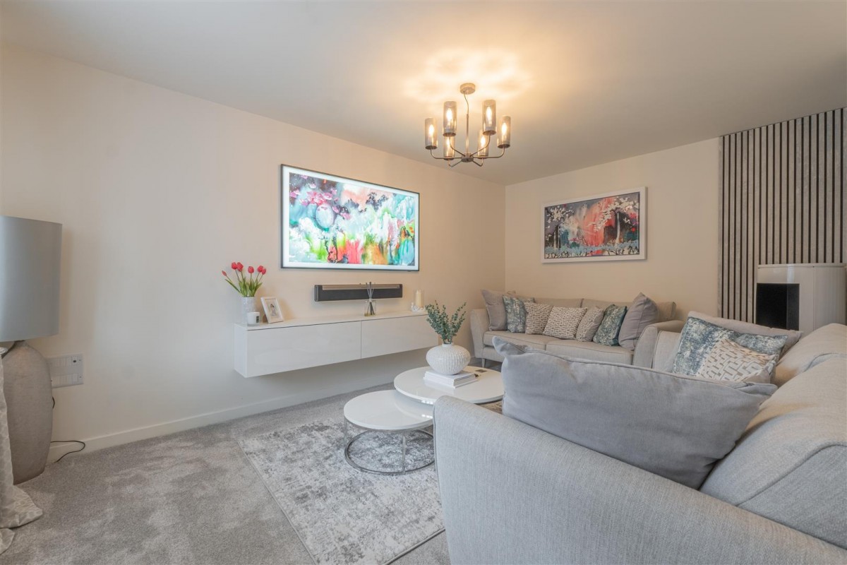 Longlands Avenue, Stourbridge, DY8 3TU