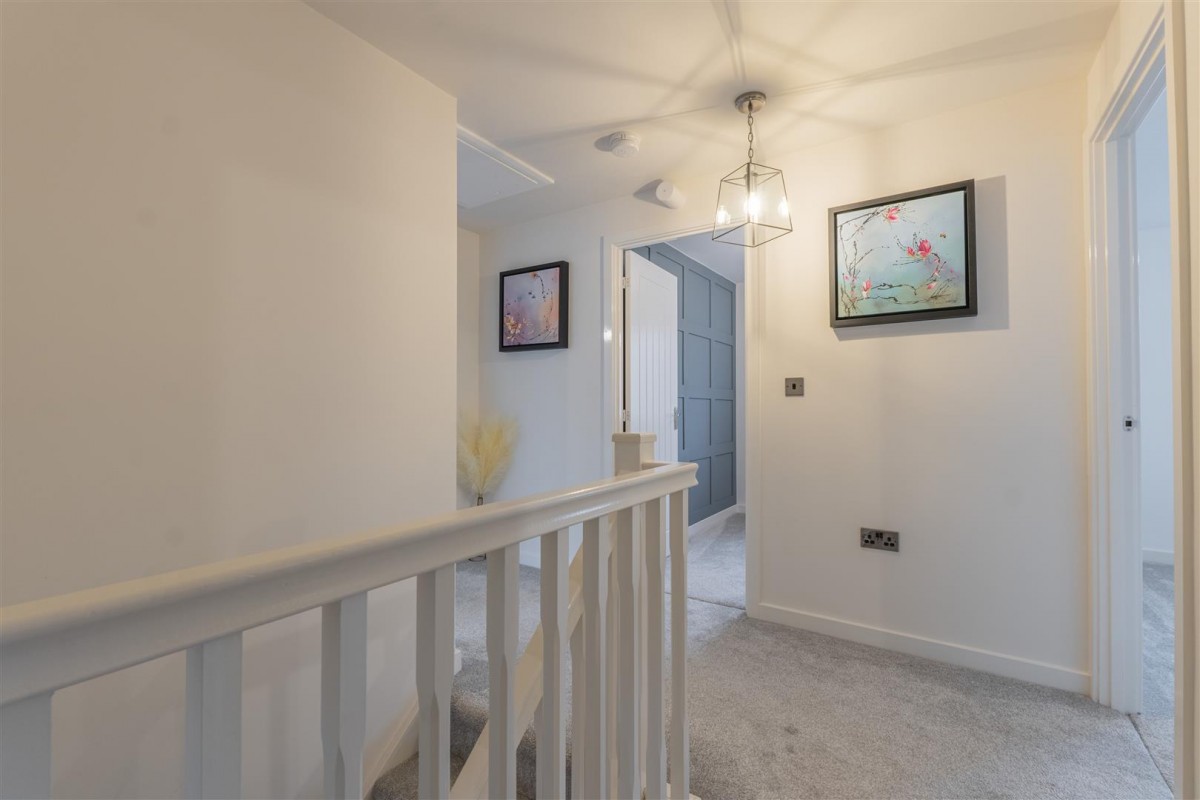 Longlands Avenue, Stourbridge, DY8 3TU