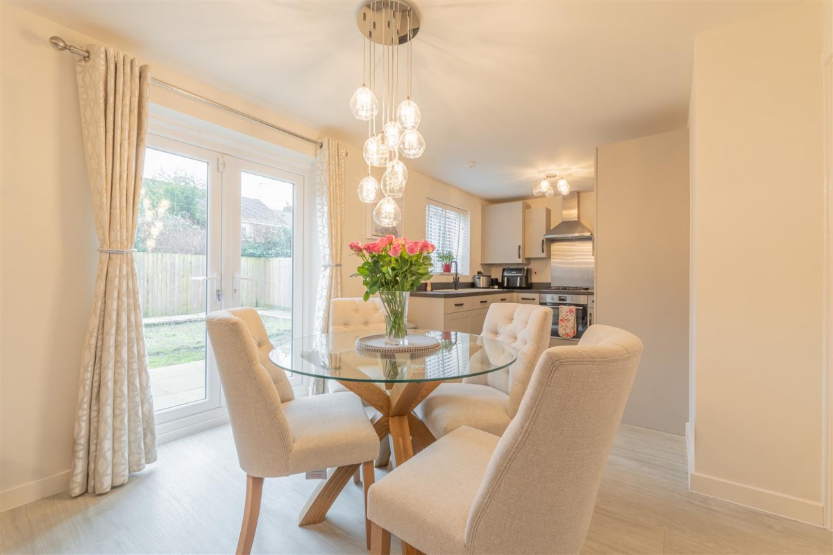 Longlands Avenue, Stourbridge, DY8 3TU