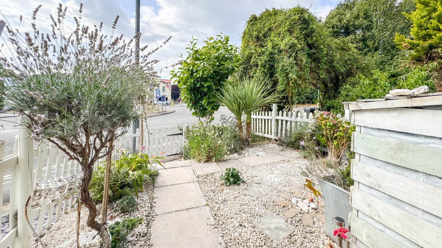 St. Johns Lane, Bedminster, BS3 5AB