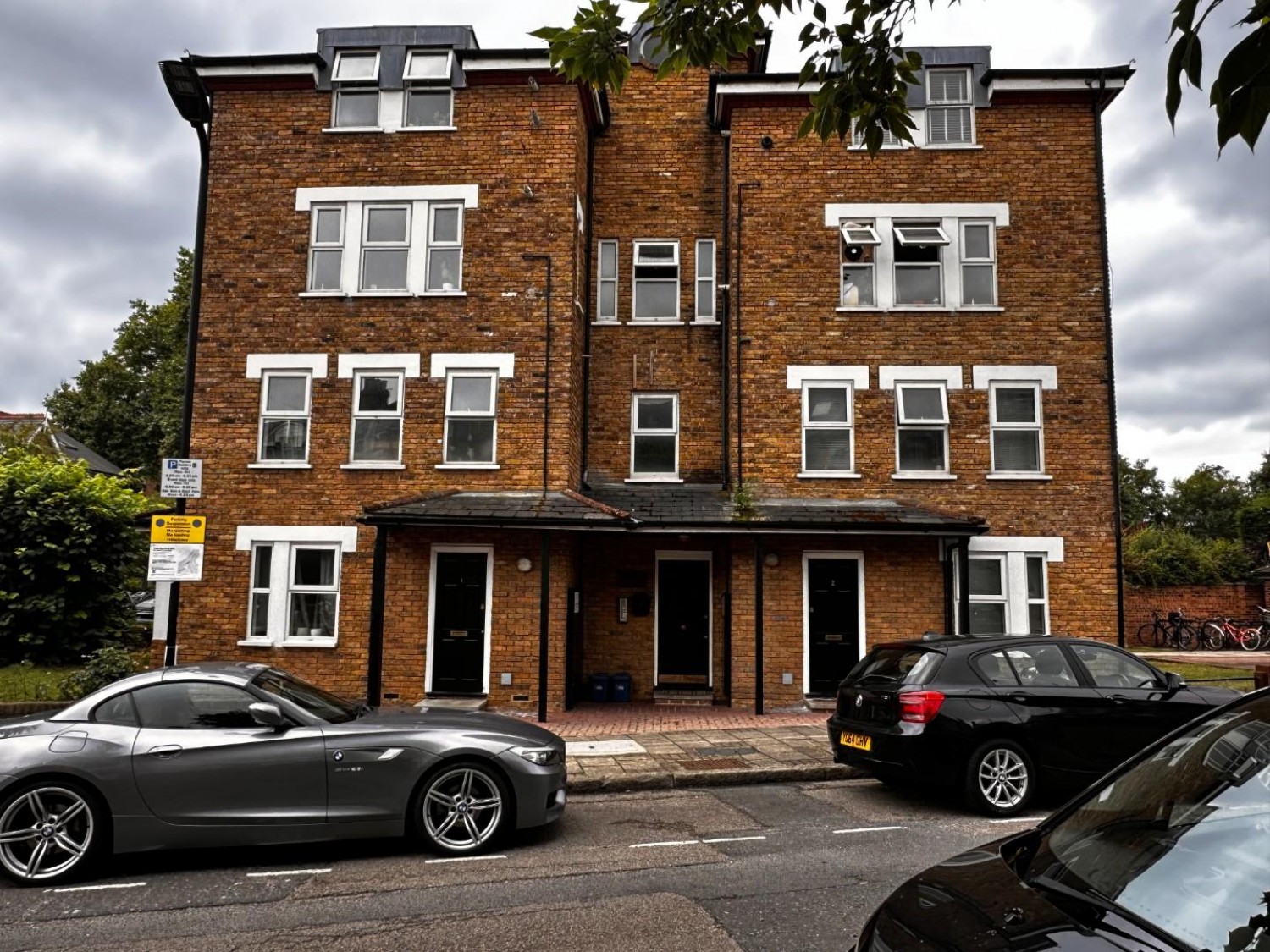 Queen Elizabeths Walk, London, N16