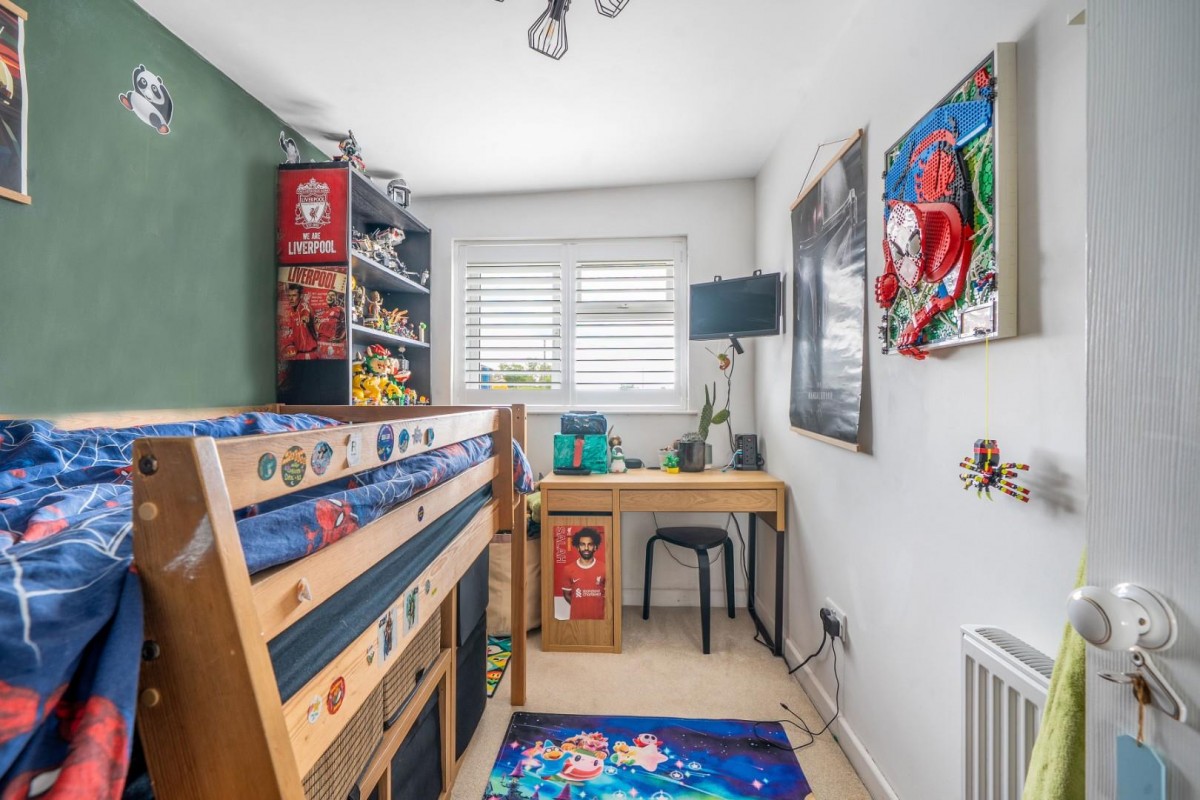 Heathfield, Alkington, Berkeley, GL13 9PL