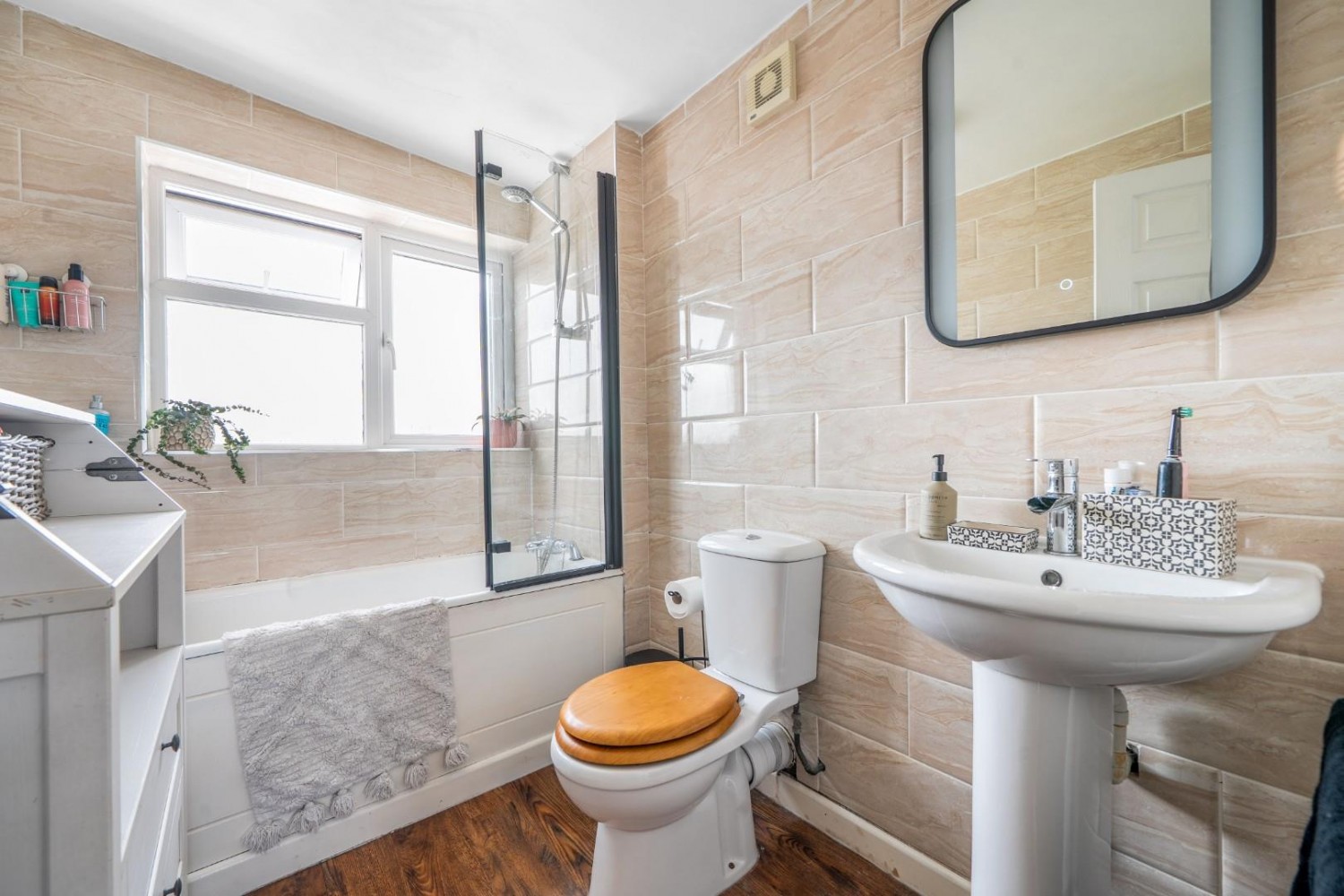 Heathfield, Alkington, Berkeley, GL13 9PL