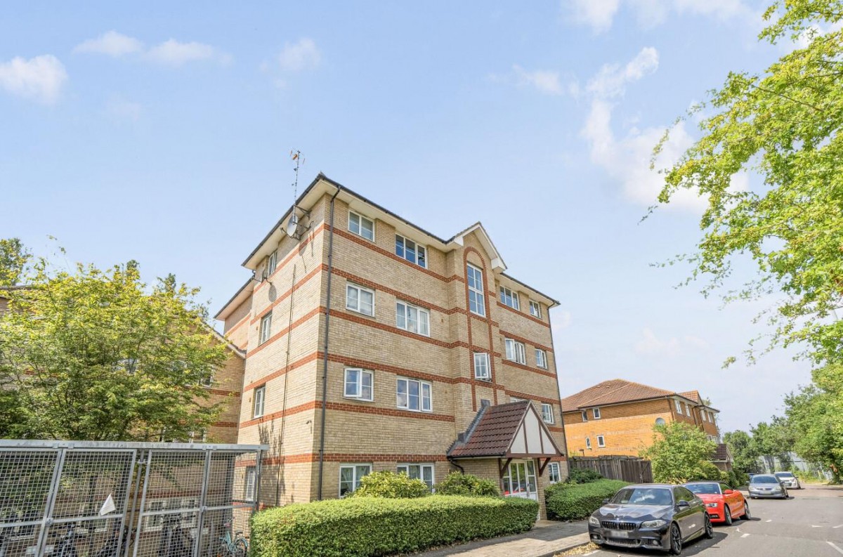 Stevenson Court, Cumberland Place, London, SE6 1BB