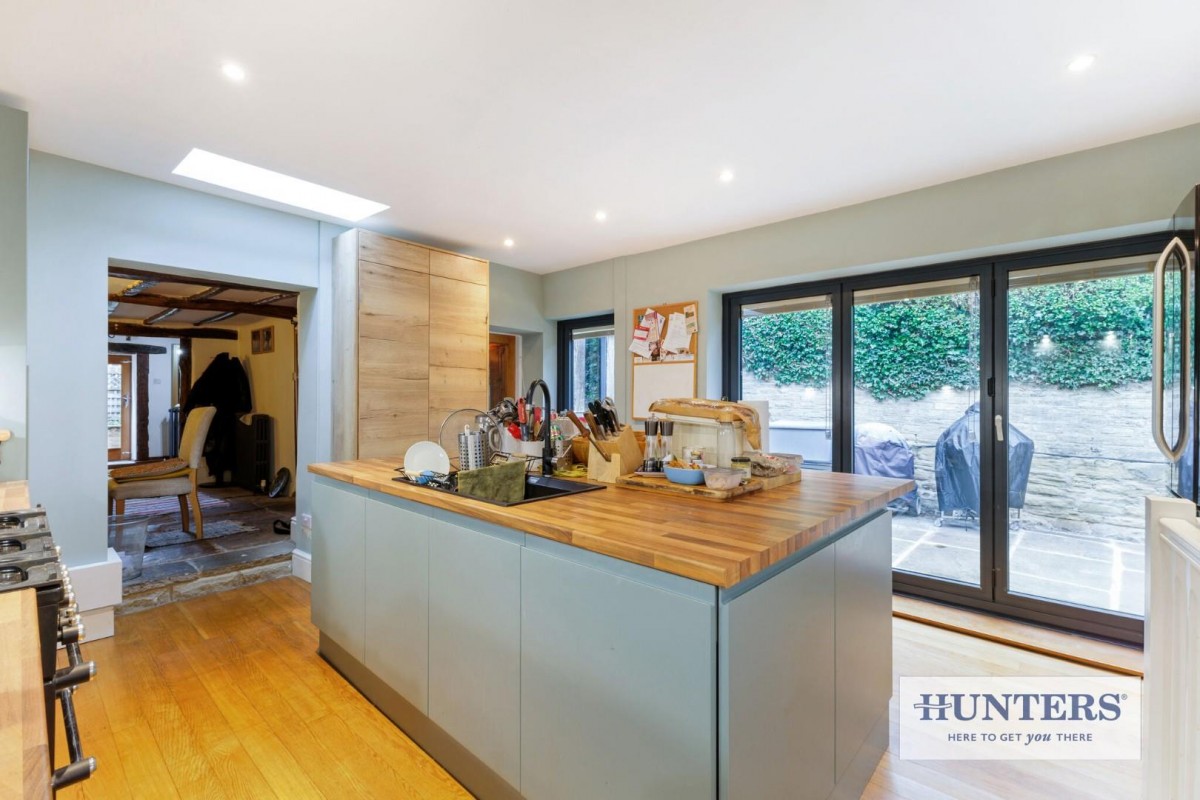 Micklefield Lane, Rawdon, Leeds