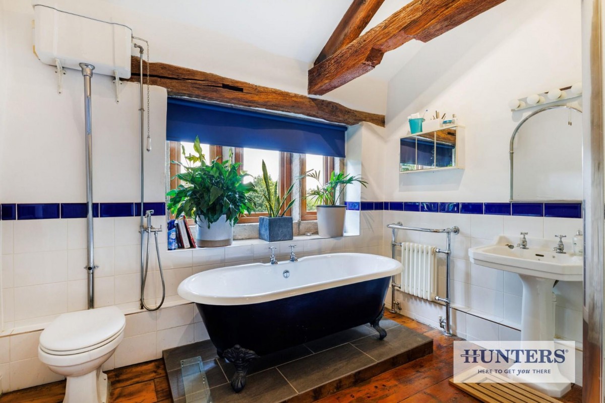 Micklefield Lane, Rawdon, Leeds