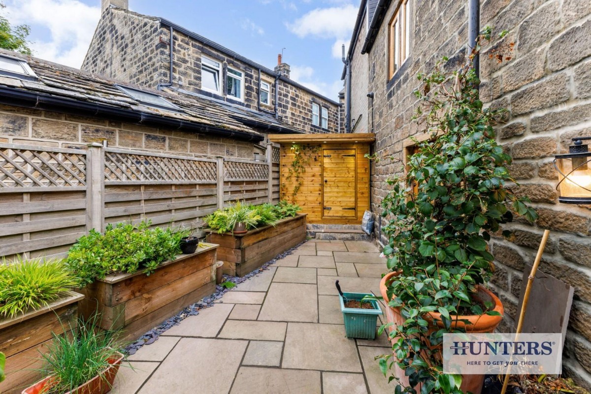 Micklefield Lane, Rawdon, Leeds