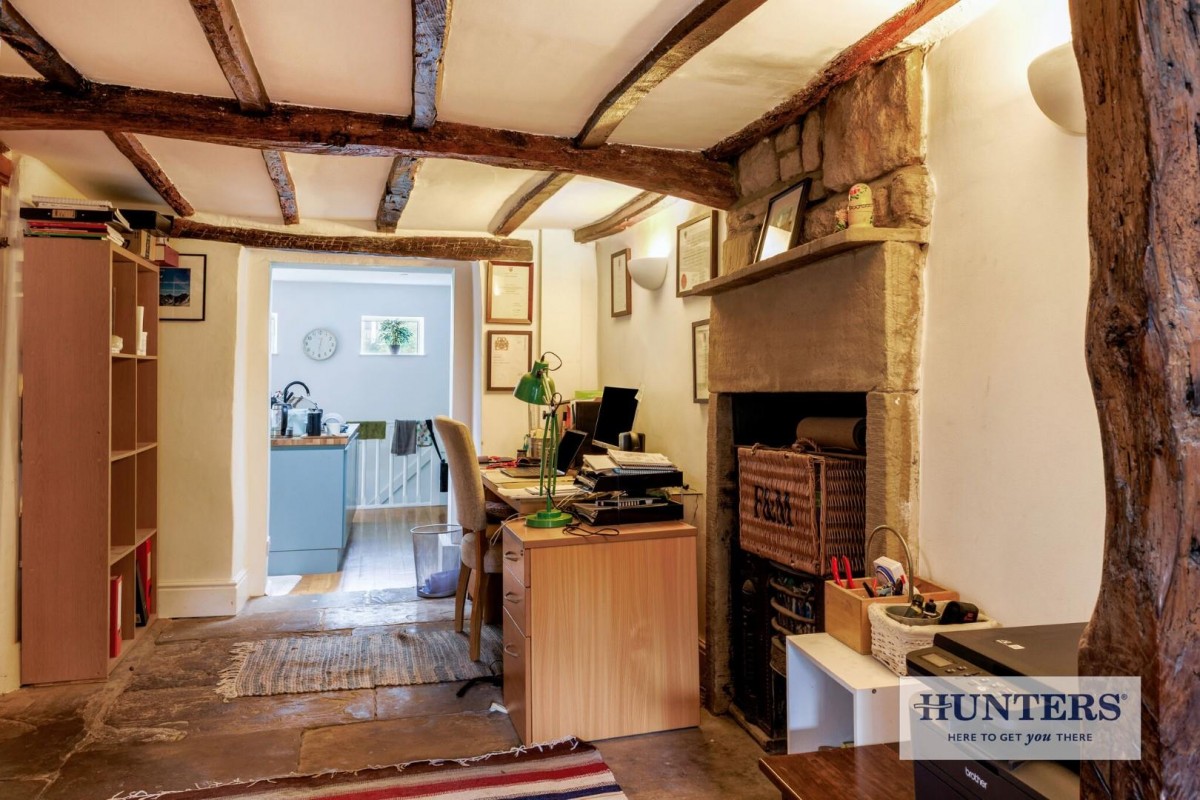 Micklefield Lane, Rawdon, Leeds