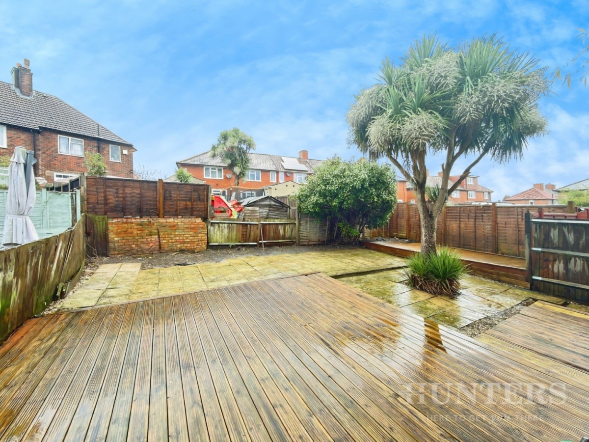 St. Albans Grove, Carshalton