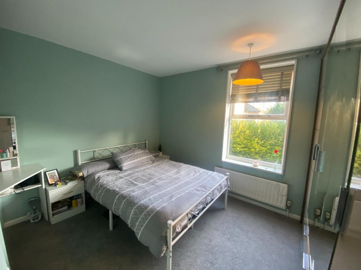 St. Albans Grove, Carshalton