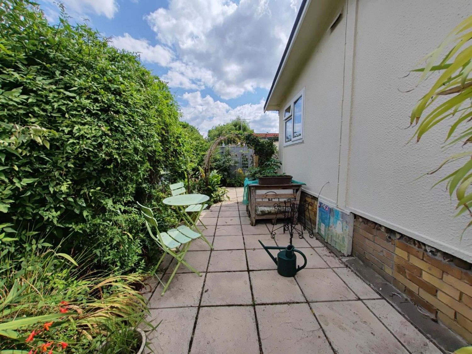 Bearwood Park, Bearwood Path, Winnersh