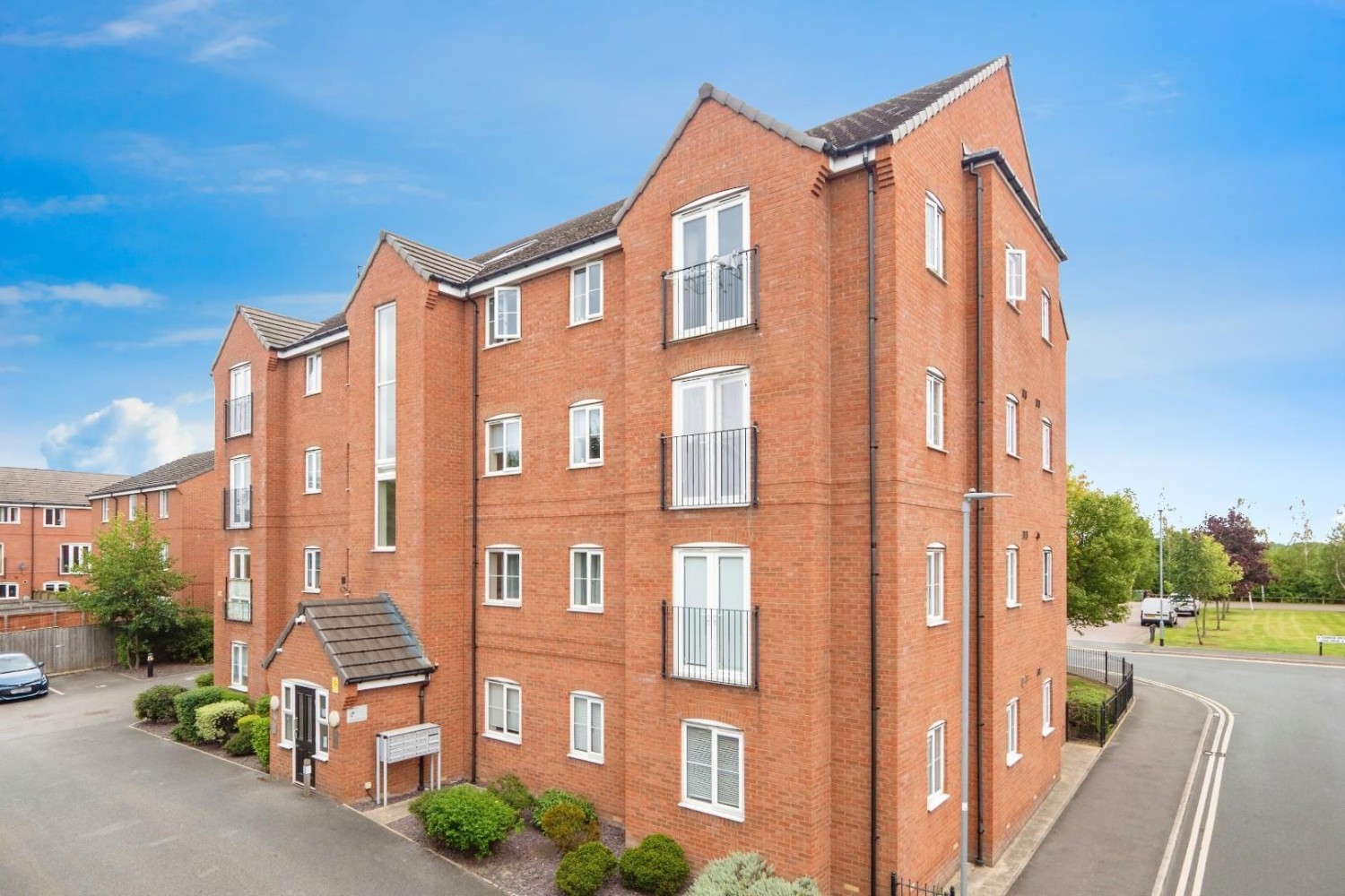 2 bedroom Flat for sale in Chapman Road, Thornbury, BD3 7FE