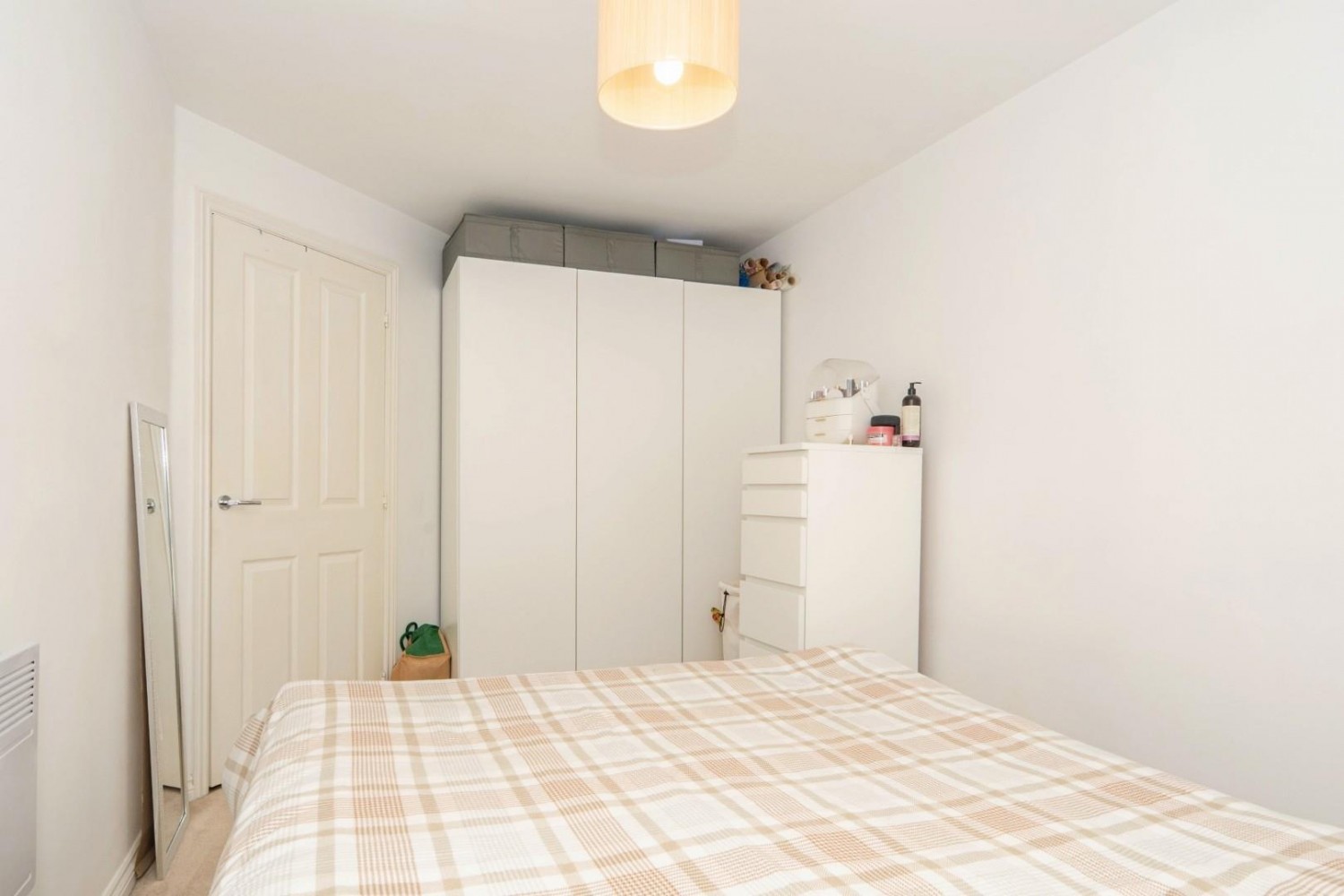 2 bedroom Flat for sale in Chapman Road, Thornbury, BD3 7FE