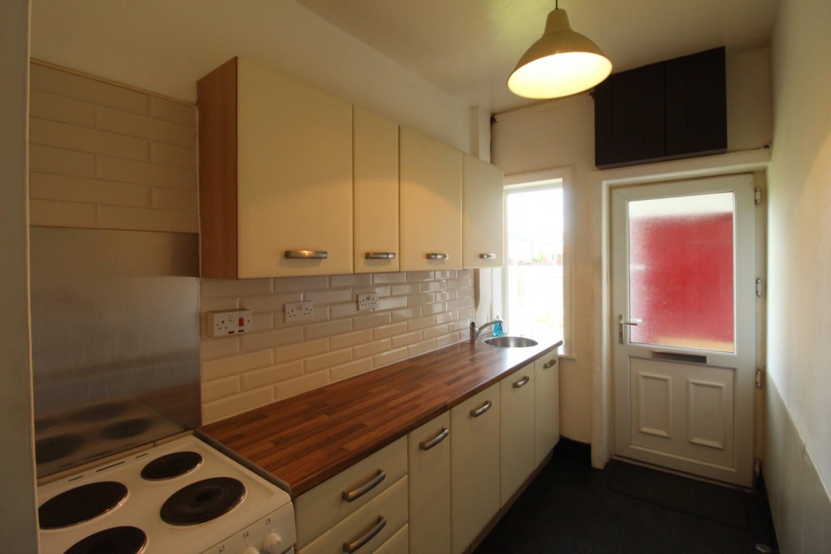 Leeds Road, Whitwood Mere, Castleford