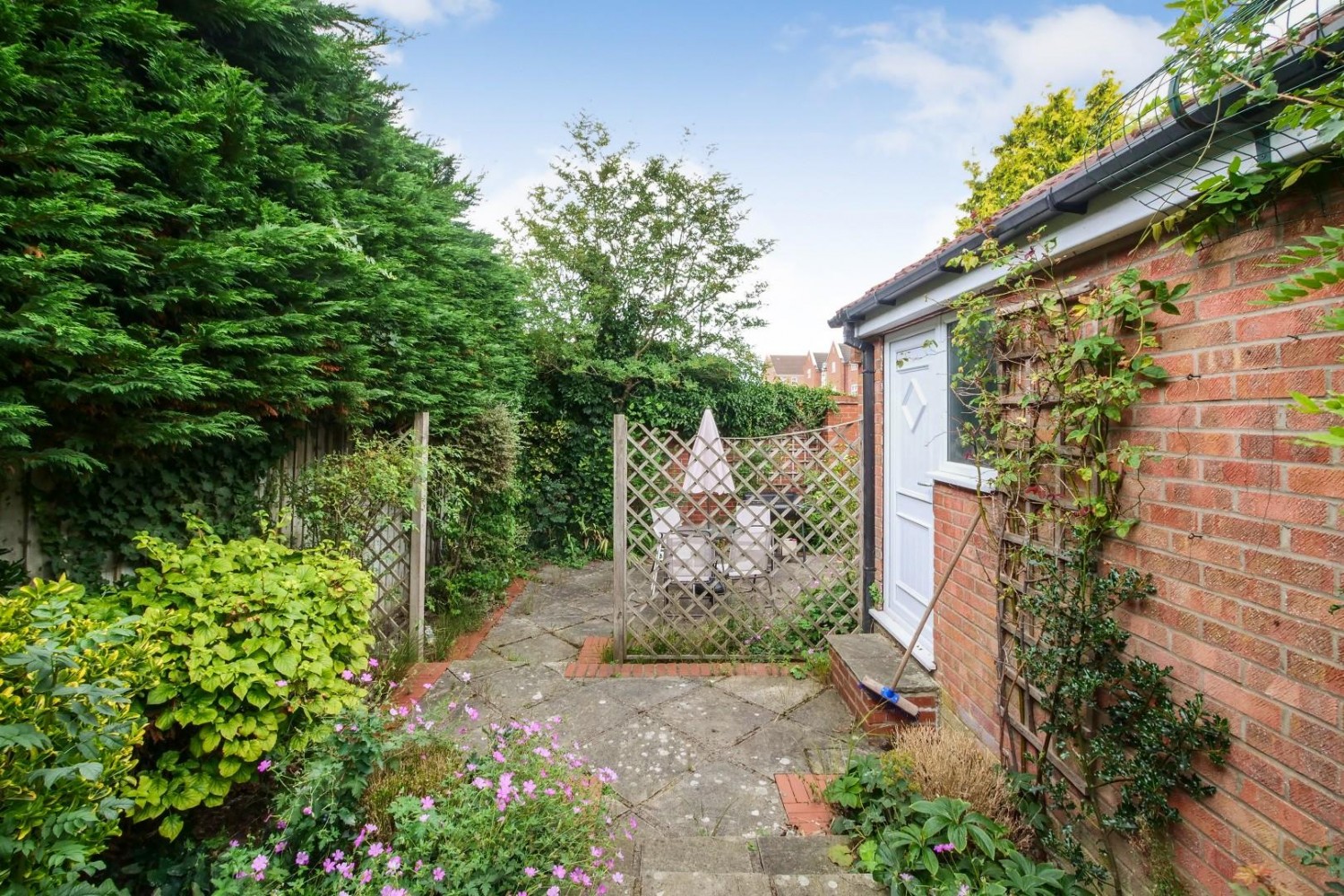 Prestwick Court, York