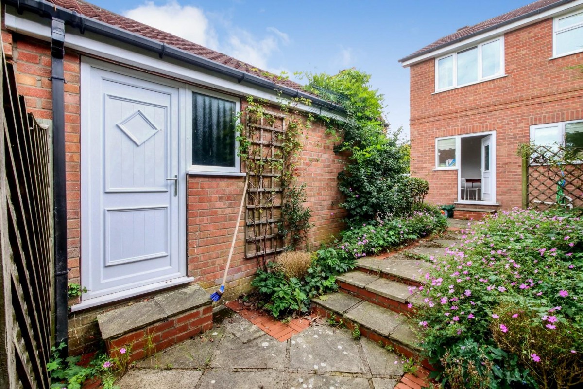 Prestwick Court, York