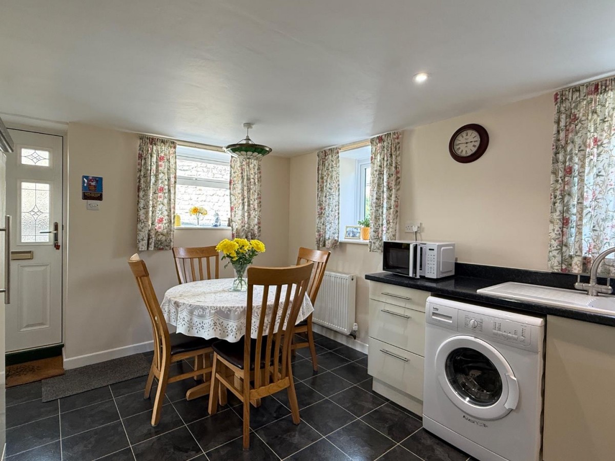 Park Road, Nailsworth, GL6 0HS