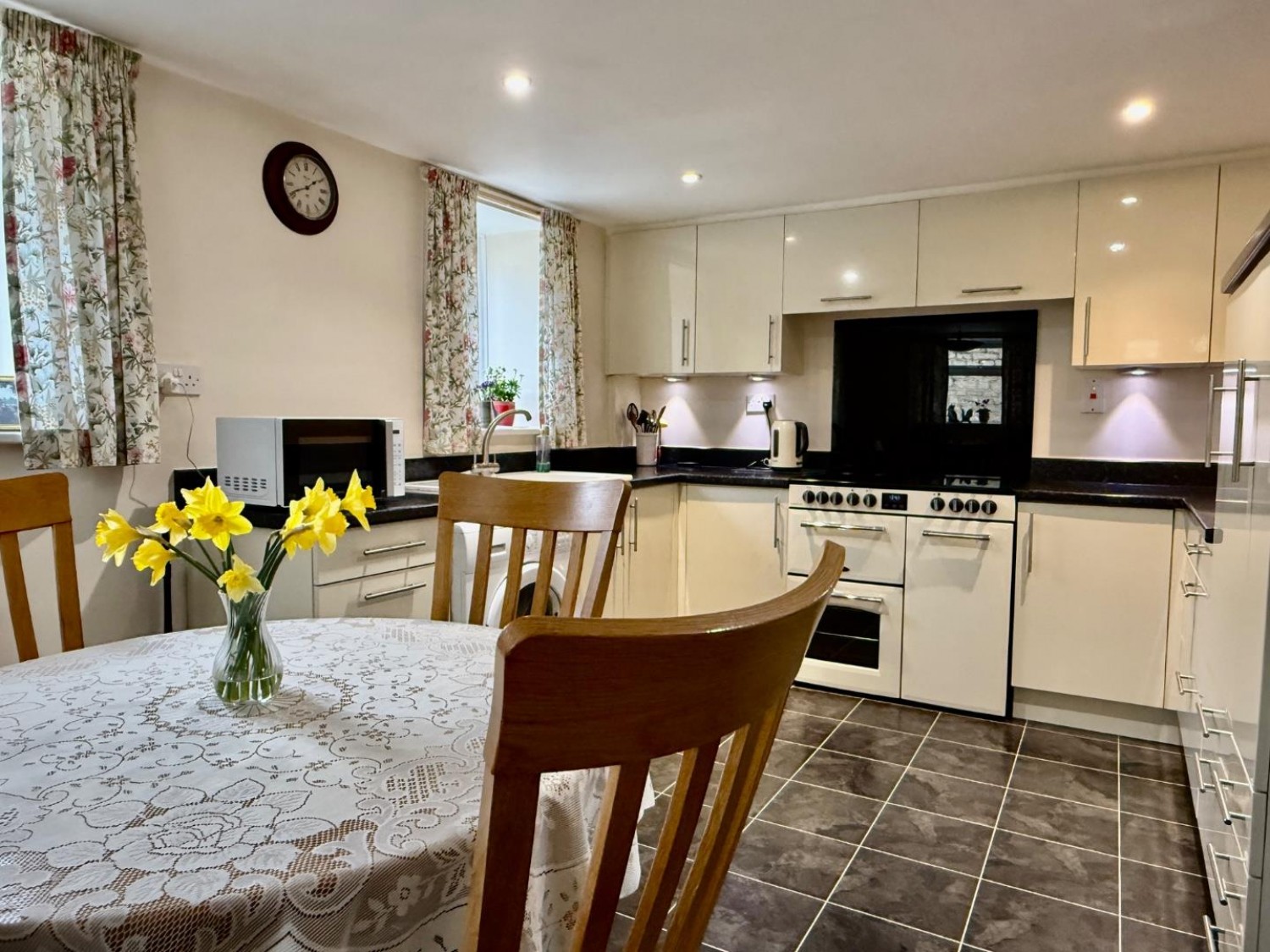 Park Road, Nailsworth, GL6 0HS