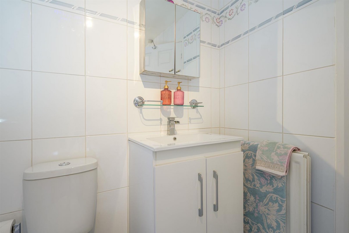 Maidendale Road, Kingswinford, DY6 9DD