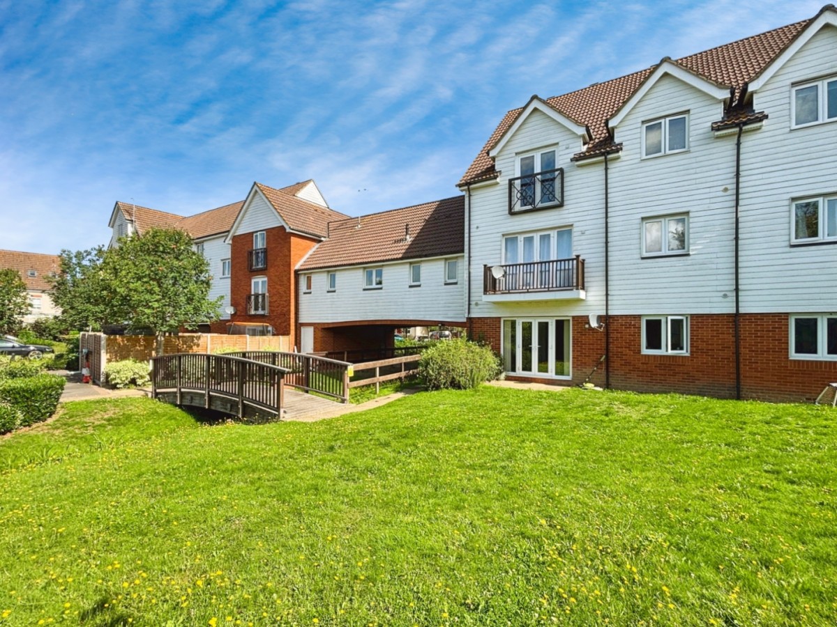 Galloway Drive, Kennington