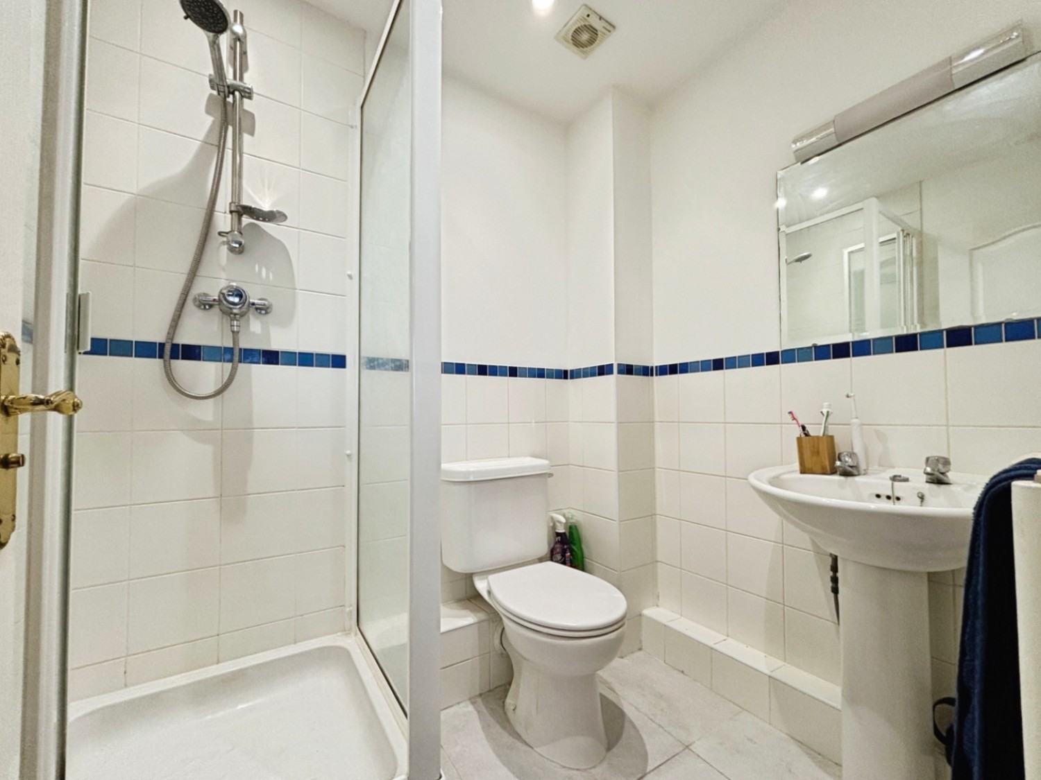 Galloway Drive, Kennington