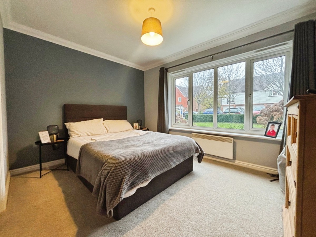 Galloway Drive, Kennington