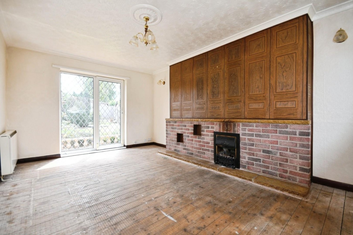 Laurel Crescent, Hollingwood, Chesterfield, S43 2LJ