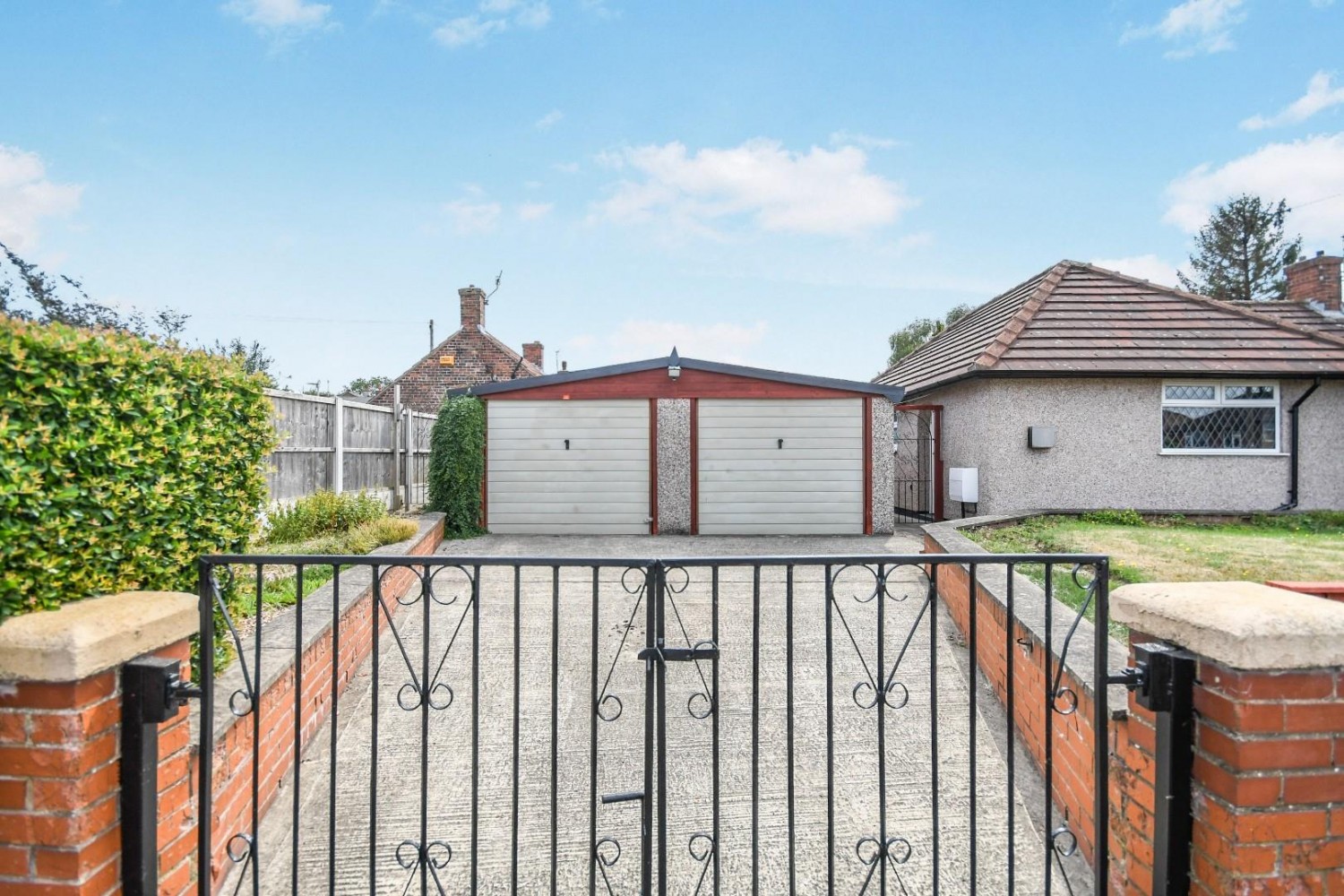 Laurel Crescent, Hollingwood, Chesterfield, S43 2LJ