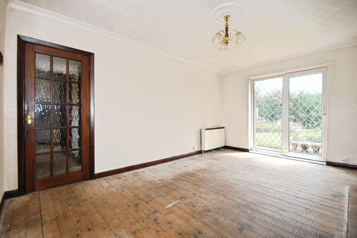 Laurel Crescent, Hollingwood, Chesterfield, S43 2LJ