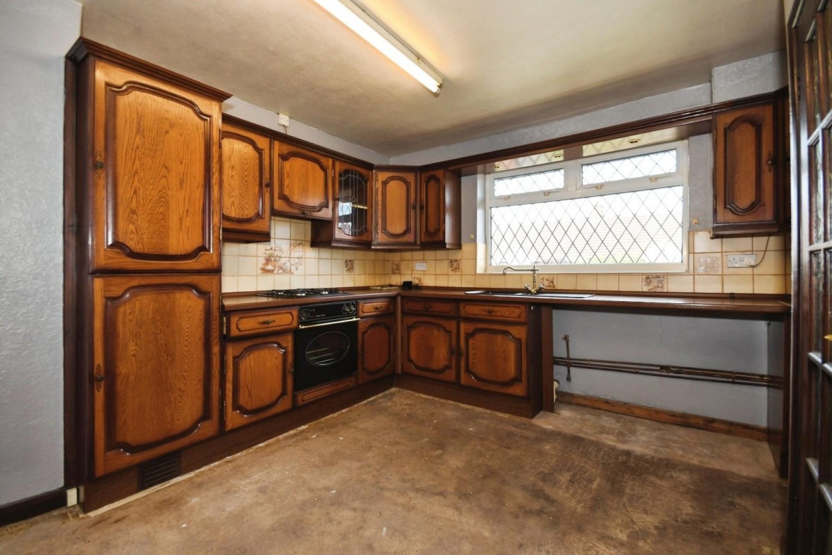 Laurel Crescent, Hollingwood, Chesterfield, S43 2LJ