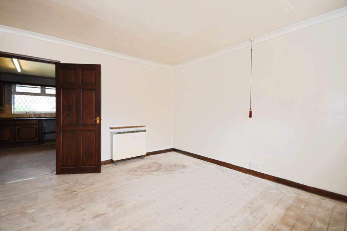 Laurel Crescent, Hollingwood, Chesterfield, S43 2LJ