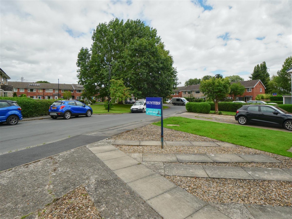 Thornhills, Haxby