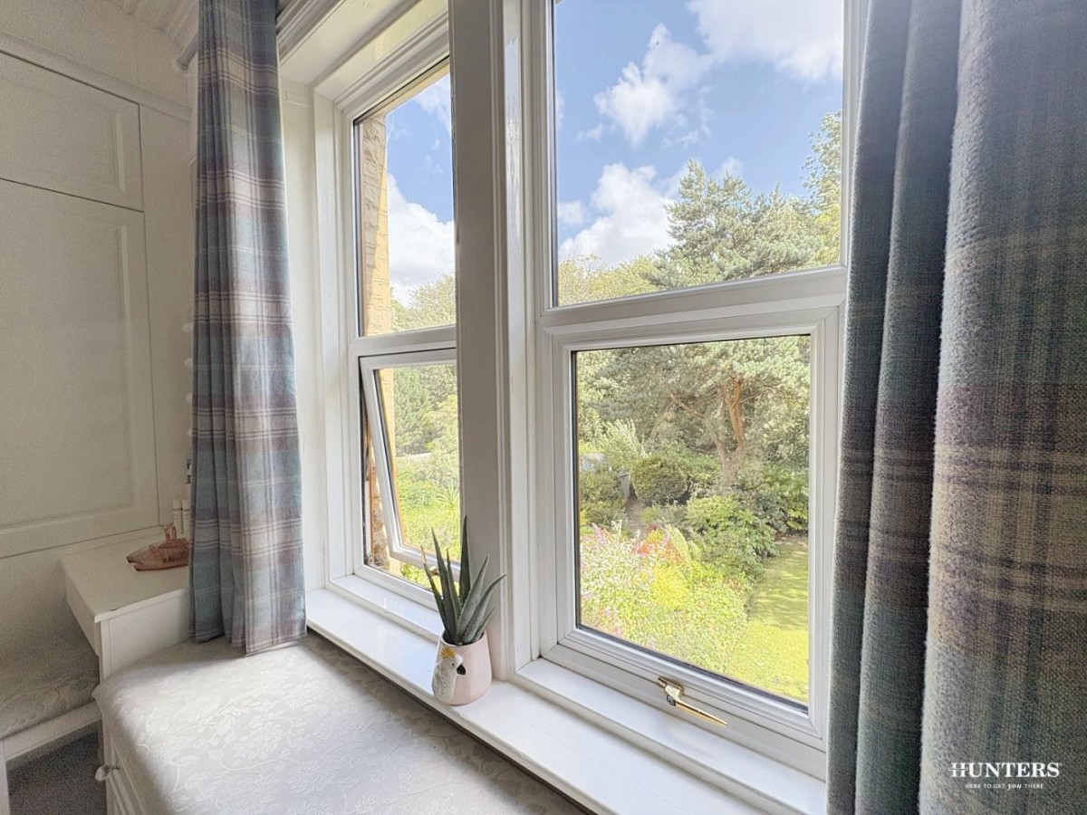 Island View, Dewsbury