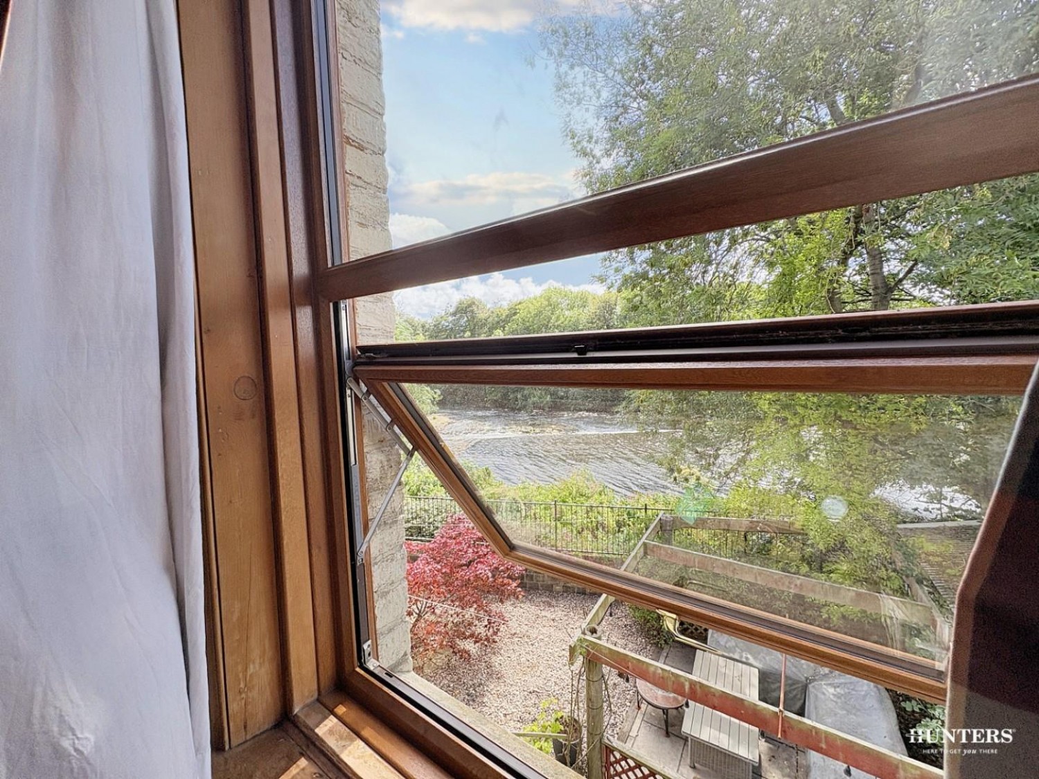 Island View, Dewsbury