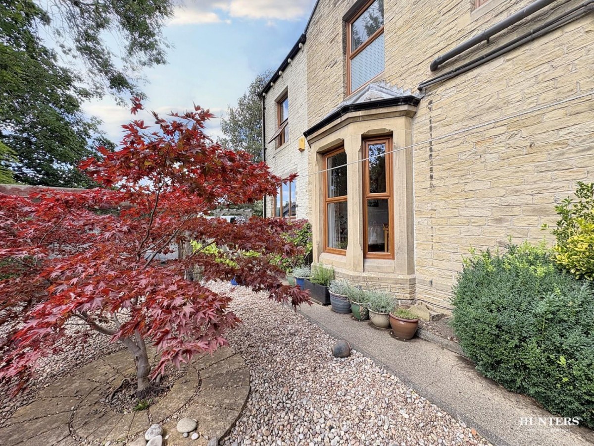 Island View, Dewsbury