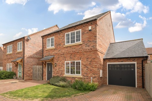 Laurels Farm Drive, Church Fenton, Tadcaster, North Yorkshire