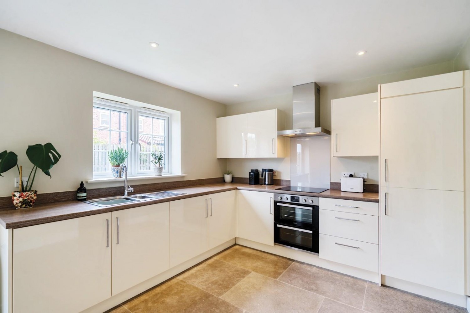 Laurels Farm Drive, Church Fenton, Tadcaster, North Yorkshire