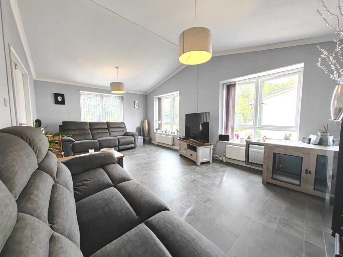 Barkham ride, Finchampstead, Wokingham