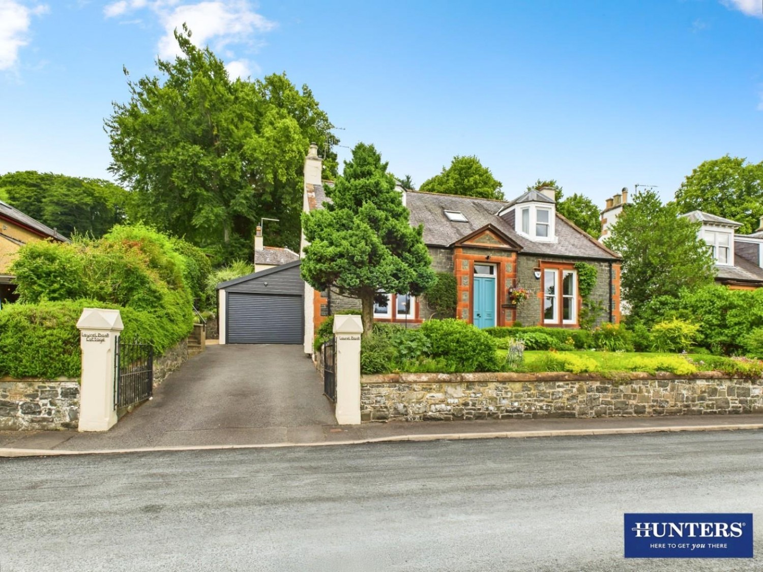 Laurel Bank & Laurel Cottage, Beechgrove, Moffat, DG10
