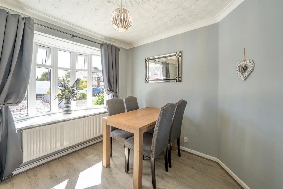 Commonside, Brierley Hill, DY5 4AA