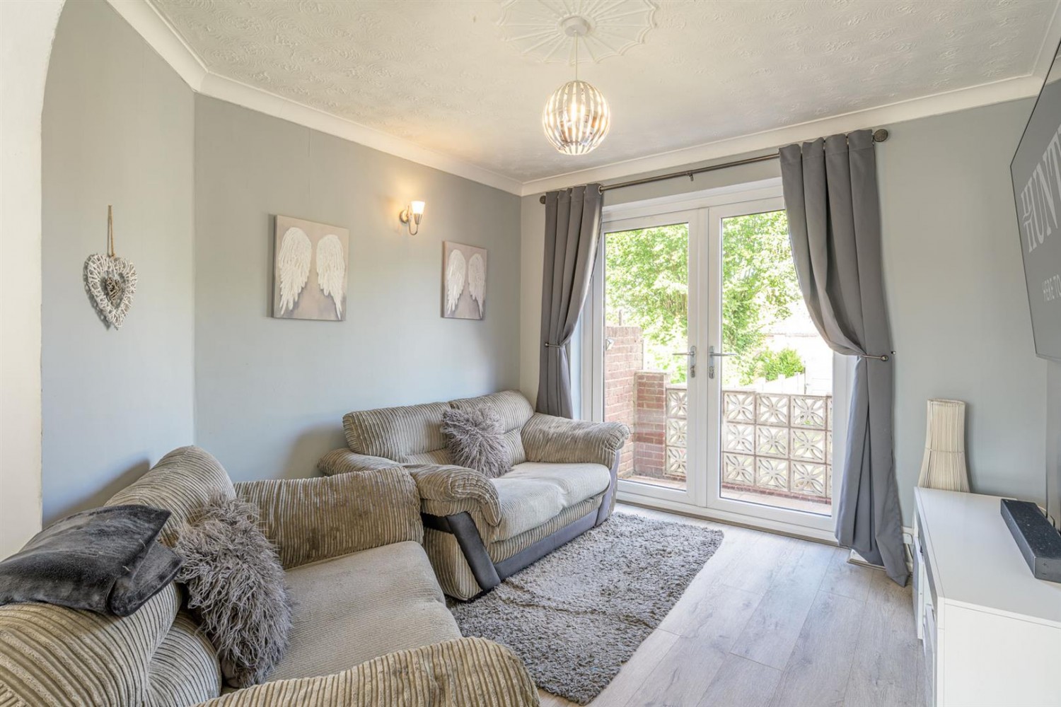 Commonside, Brierley Hill, DY5 4AA