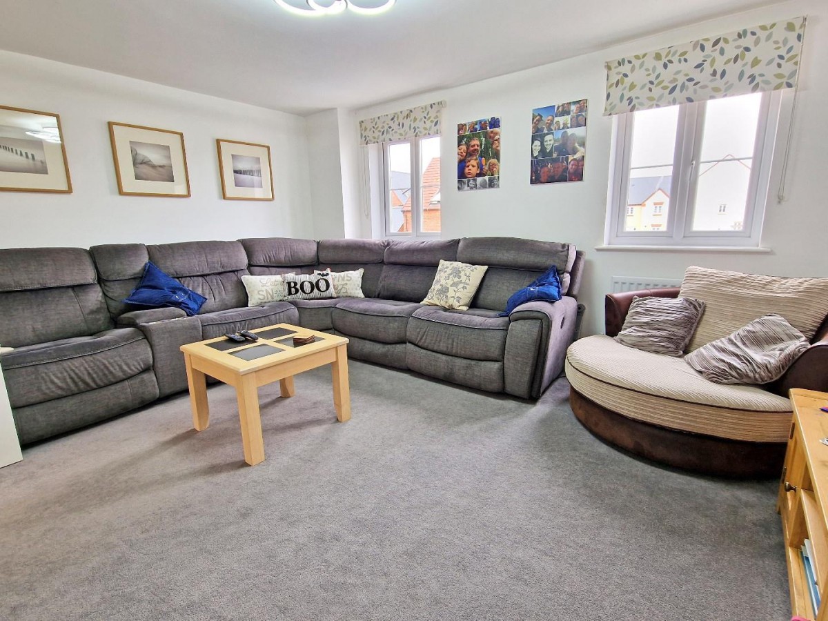 Pioneer Way, Bicester
