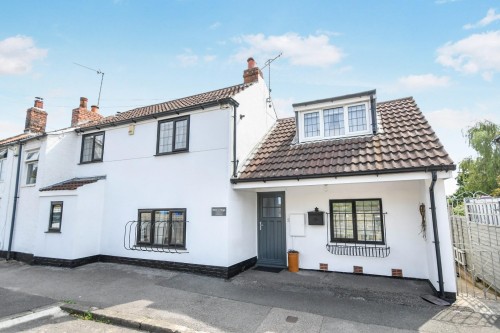 White Cottage, Old Road, Brampton, Chesterfield, S40 3QN