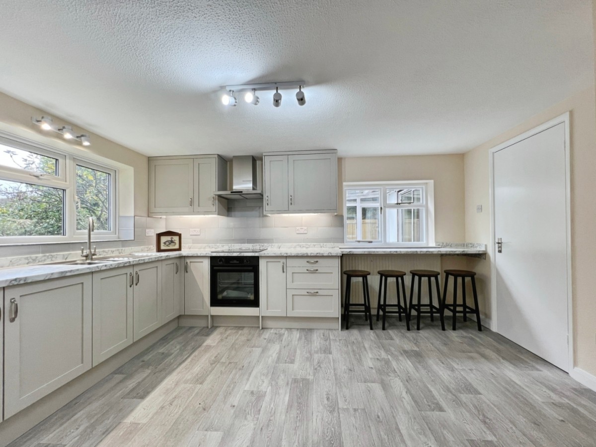 Pilgrims Way, Boughton Lees, Ashford