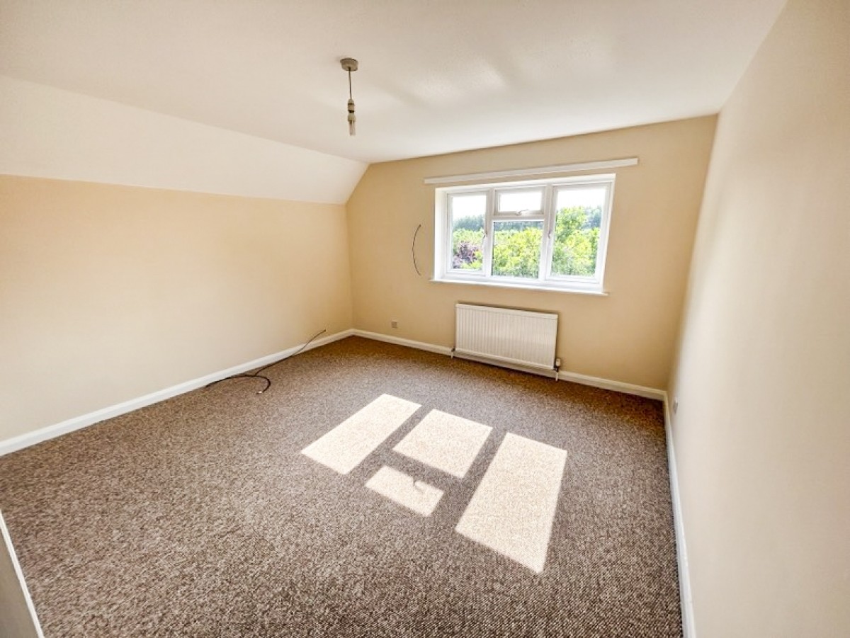 Pilgrims Way, Boughton Lees, Ashford