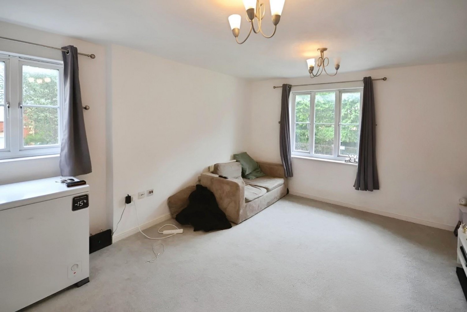 St. James Gardens, Little Heath