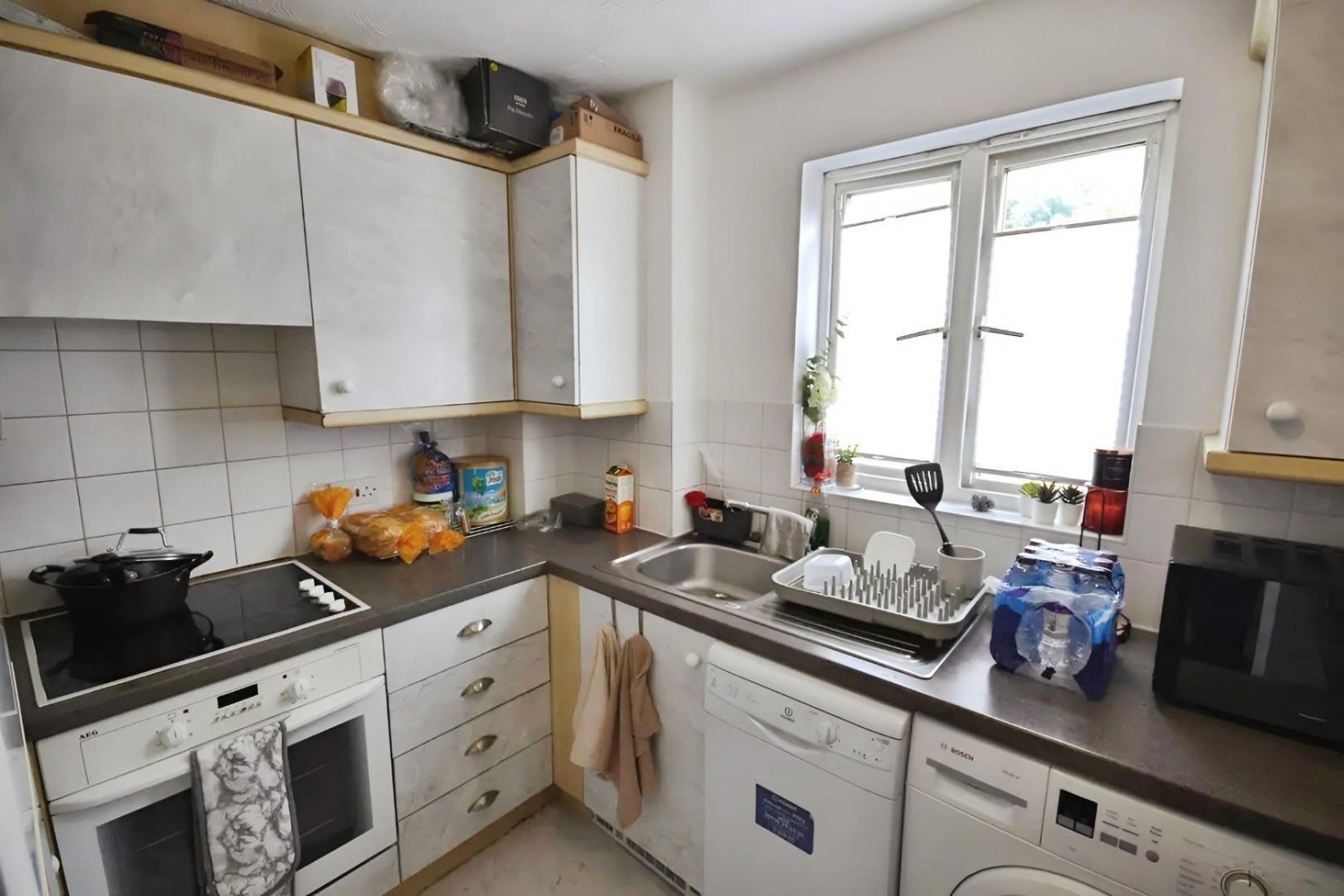 St. James Gardens, Little Heath