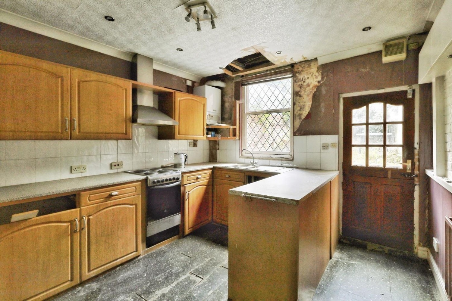 Albert Road, Meersbrook, Sheffield, S8 9QX