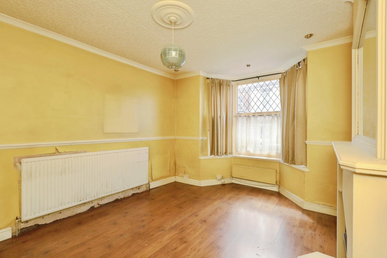 Albert Road, Meersbrook, Sheffield, S8 9QX